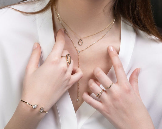 How to Layer Your Jewelry: Tips and Techniques - KXX
